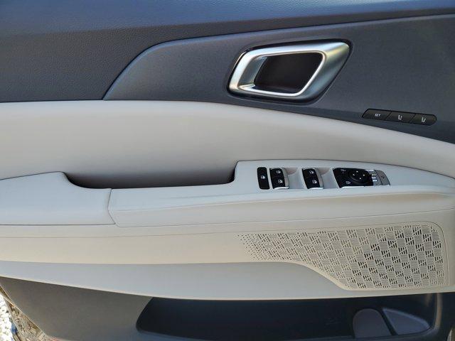 new 2025 Kia Carnival car, priced at $38,467