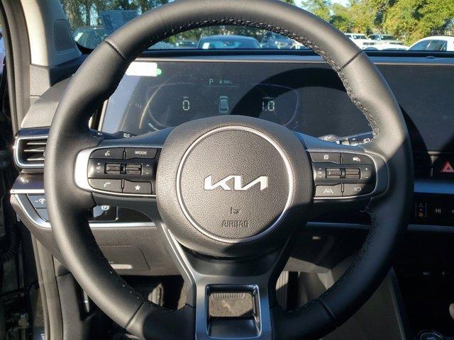 new 2025 Kia Sportage car, priced at $27,918