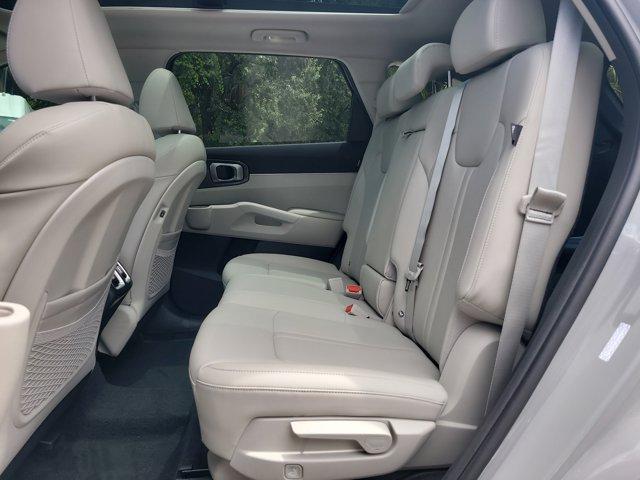 new 2025 Kia Sorento car, priced at $32,916