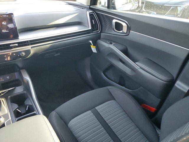 new 2025 Kia Sorento car, priced at $28,372