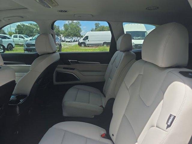 new 2025 Kia Telluride car, priced at $39,441