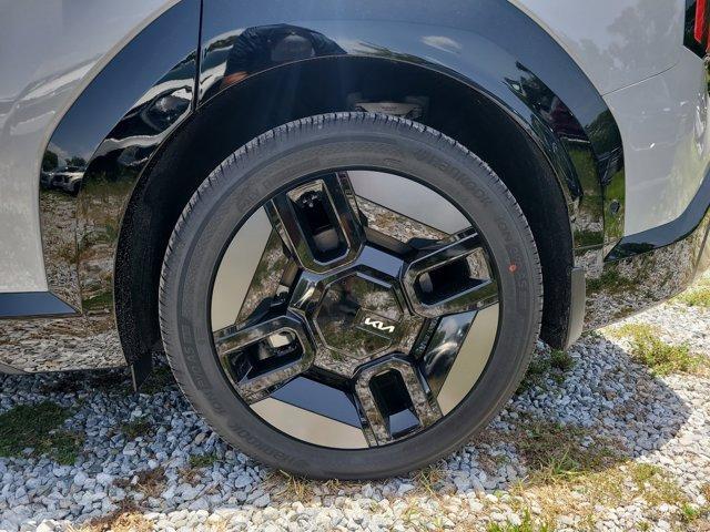 new 2026 Kia EV9 car, priced at $76,825