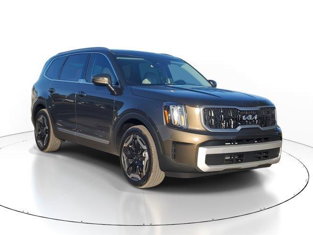 new 2025 Kia Telluride car, priced at $42,124