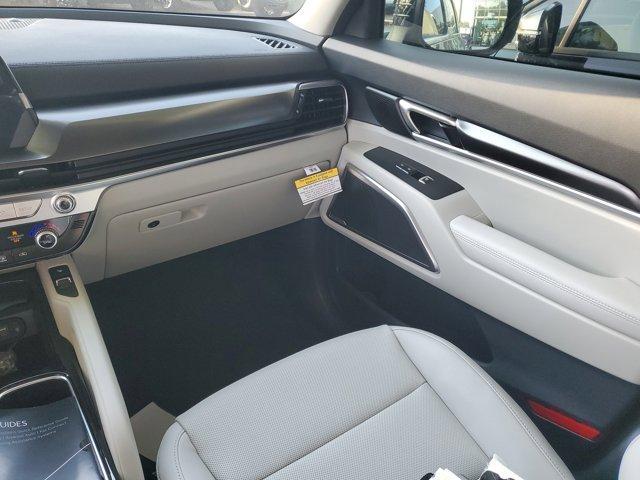 new 2025 Kia Telluride car, priced at $39,069