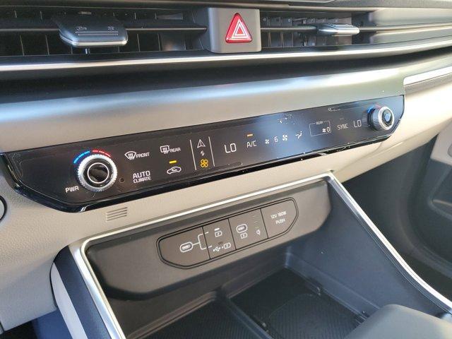 new 2026 Kia Carnival car, priced at $46,255