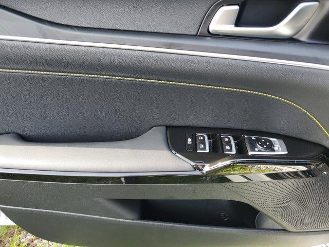 new 2025 Kia K5 car, priced at $31,276