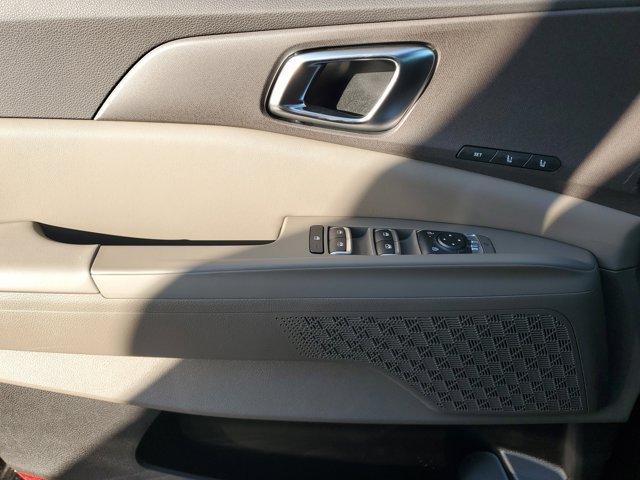 new 2025 Kia Carnival Hybrid car, priced at $47,100