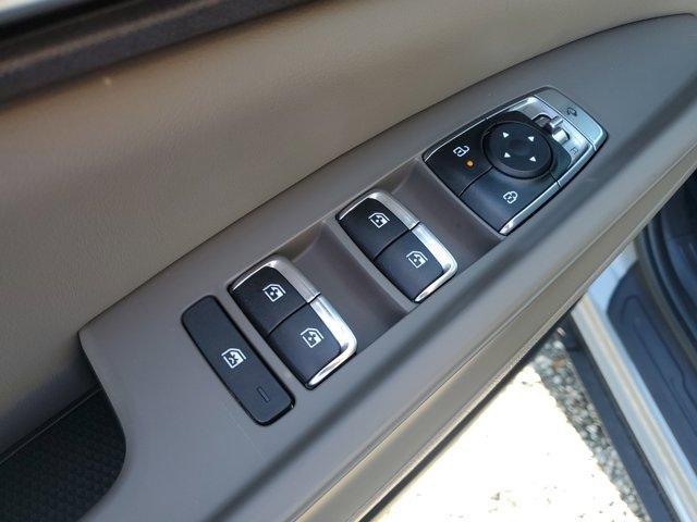new 2025 Kia Carnival car, priced at $40,745