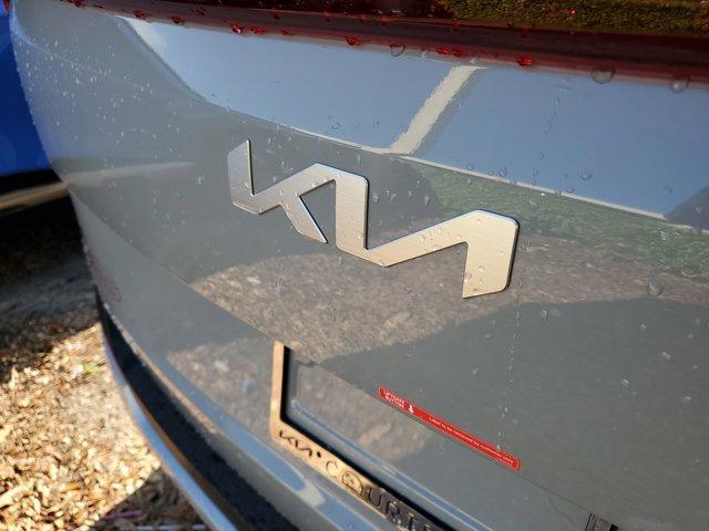 new 2025 Kia Carnival car, priced at $40,745