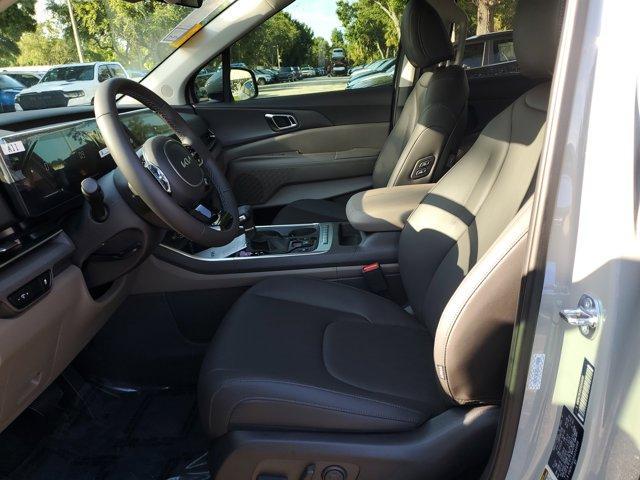 new 2025 Kia Carnival car, priced at $40,745