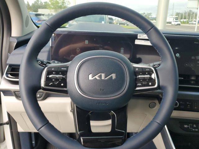 new 2025 Kia Carnival car, priced at $52,305