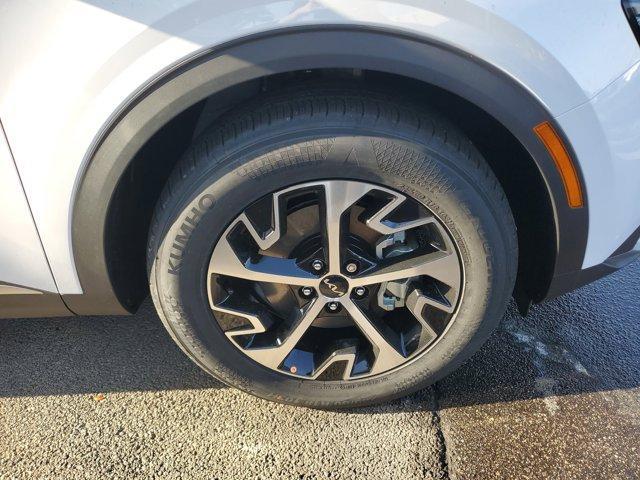 new 2025 Kia Sportage car, priced at $28,434