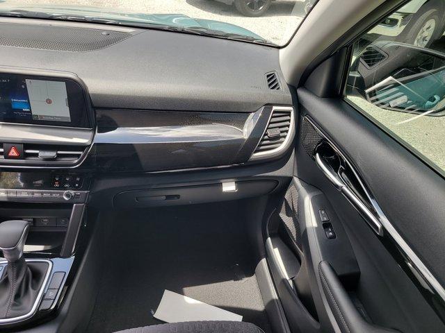 new 2025 Kia Seltos car, priced at $24,858