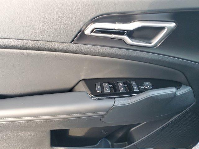 new 2025 Kia Sportage car, priced at $27,884