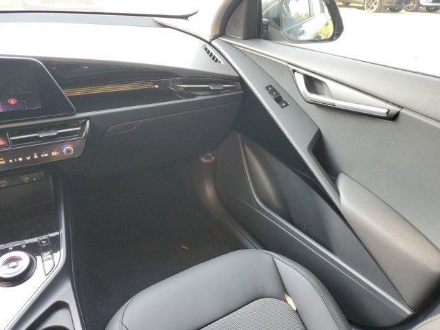 new 2025 Kia Niro EV car, priced at $32,046
