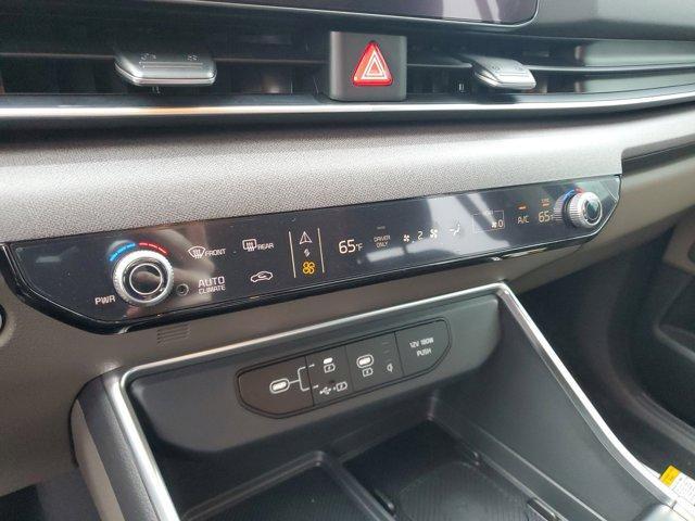 new 2026 Kia Carnival Hybrid car, priced at $43,373