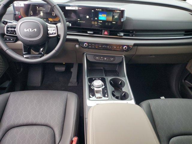 new 2026 Kia Carnival Hybrid car, priced at $43,373