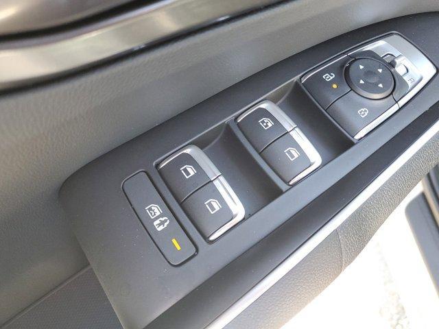 new 2025 Kia Sorento car, priced at $33,611