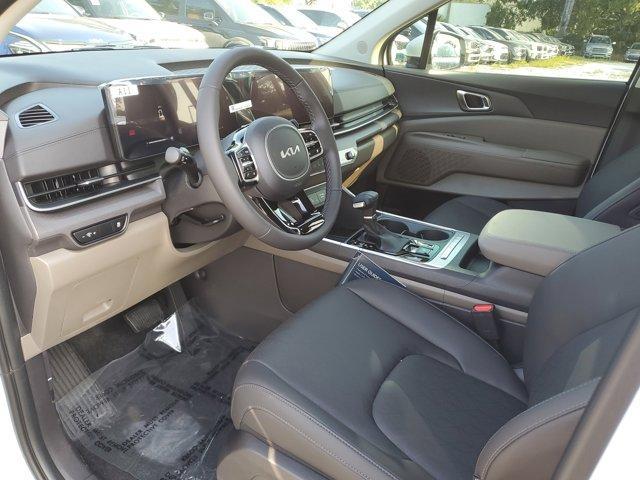 new 2025 Kia Carnival car, priced at $40,745