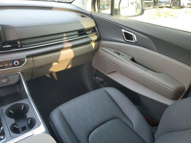 new 2025 Kia Carnival car, priced at $40,745