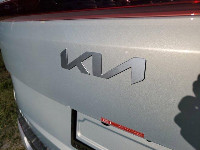 new 2025 Kia Carnival Hybrid car, priced at $42,850