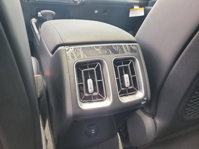 new 2025 Kia Sorento car, priced at $36,627
