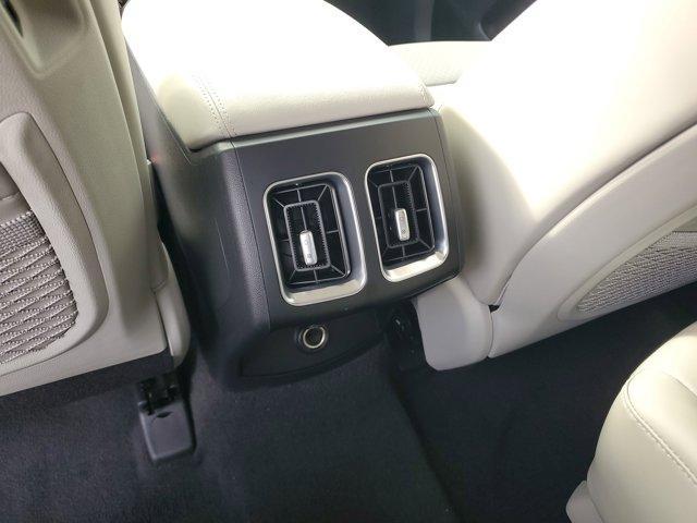 new 2026 Kia Sorento car, priced at $32,902