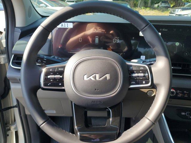new 2025 Kia Carnival car, priced at $39,967