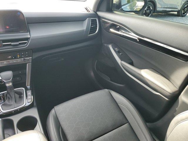 new 2025 Kia Seltos car, priced at $25,825
