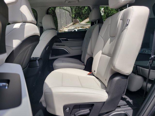 new 2025 Kia Telluride car, priced at $39,198