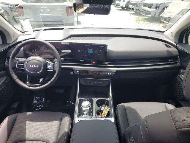 new 2025 Kia Carnival Hybrid car, priced at $53,295