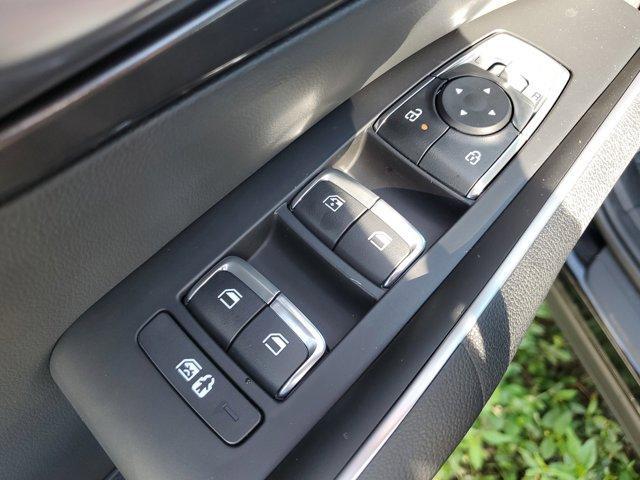 new 2025 Kia Sorento car, priced at $32,108