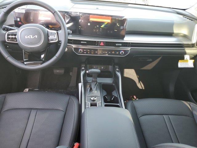 new 2025 Kia Sorento car, priced at $32,108