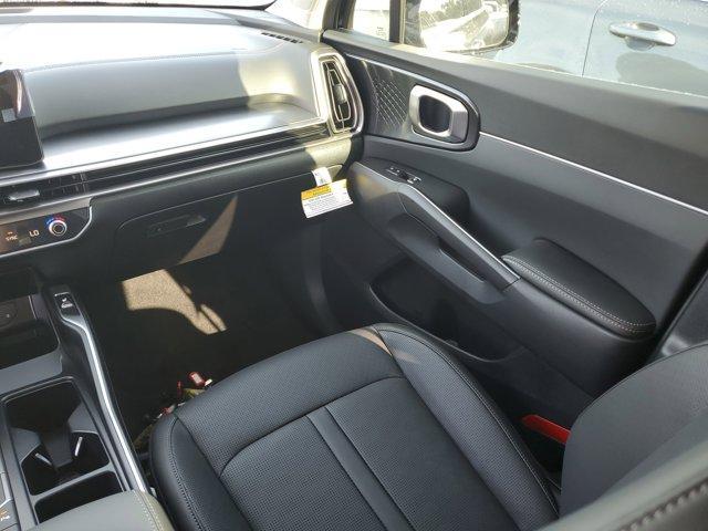 new 2025 Kia Sorento car, priced at $32,108