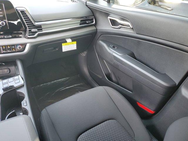 new 2025 Kia Sportage Hybrid car, priced at $30,295