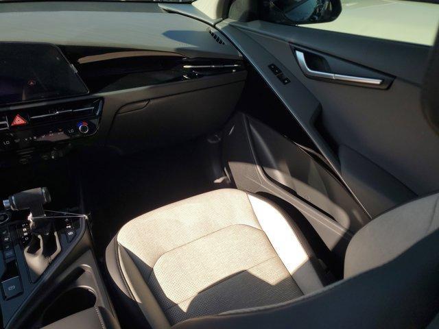 new 2025 Kia Niro car, priced at $31,651
