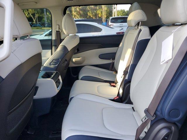 new 2025 Kia Carnival Hybrid car, priced at $48,100