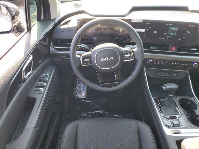 new 2025 Kia Carnival car, priced at $44,417