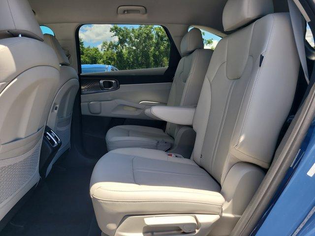 new 2025 Kia Sorento car, priced at $33,465