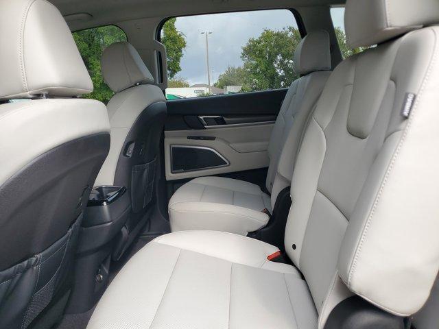 new 2025 Kia Telluride car, priced at $37,677