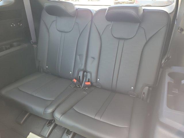 new 2025 Kia Sorento car, priced at $35,051