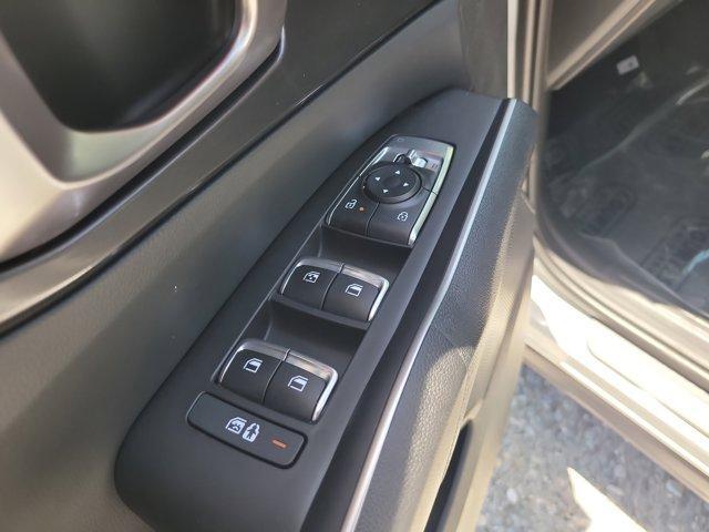 new 2025 Kia Sorento car, priced at $35,051