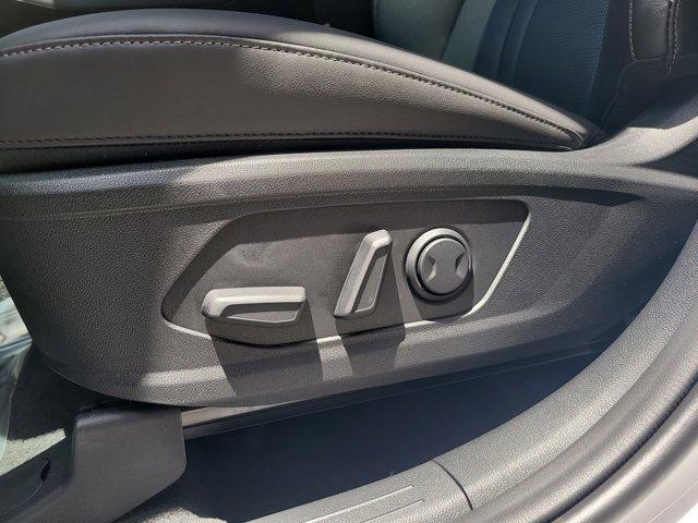new 2025 Kia Sorento car, priced at $35,051