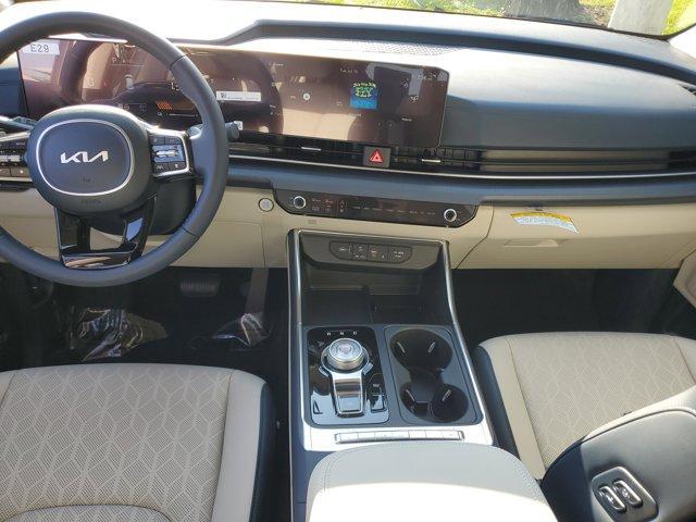 new 2026 Kia Carnival Hybrid car, priced at $44,373