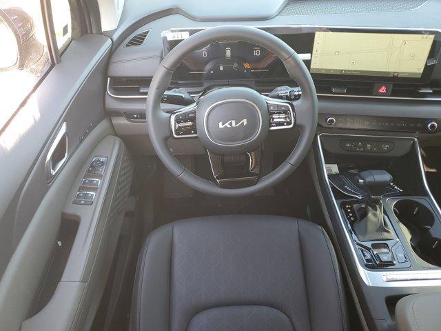 new 2025 Kia Carnival car, priced at $38,781