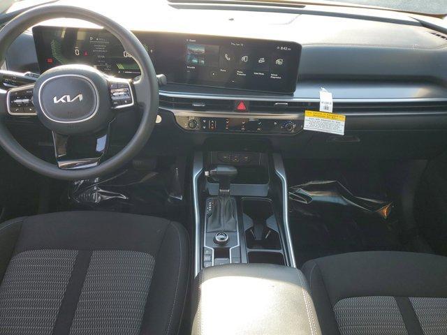 used 2025 Kia Sorento car, priced at $31,834