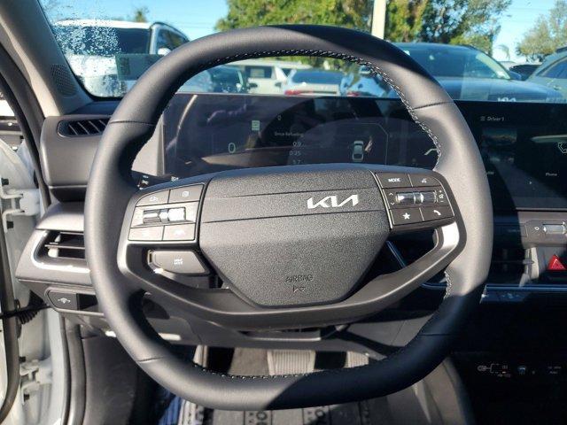 new 2025 Kia K4 car, priced at $22,929