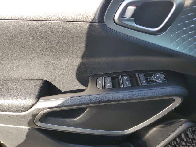 new 2025 Kia Soul car, priced at $23,093