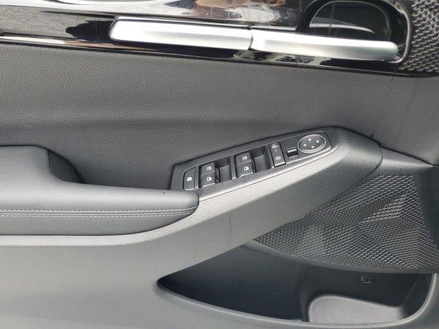 new 2025 Kia Seltos car, priced at $24,858