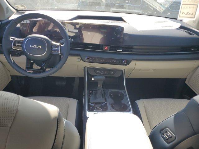 new 2025 Kia Carnival car, priced at $39,634